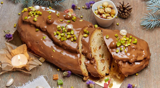 Рождественский хлеб с цукатами и орехами